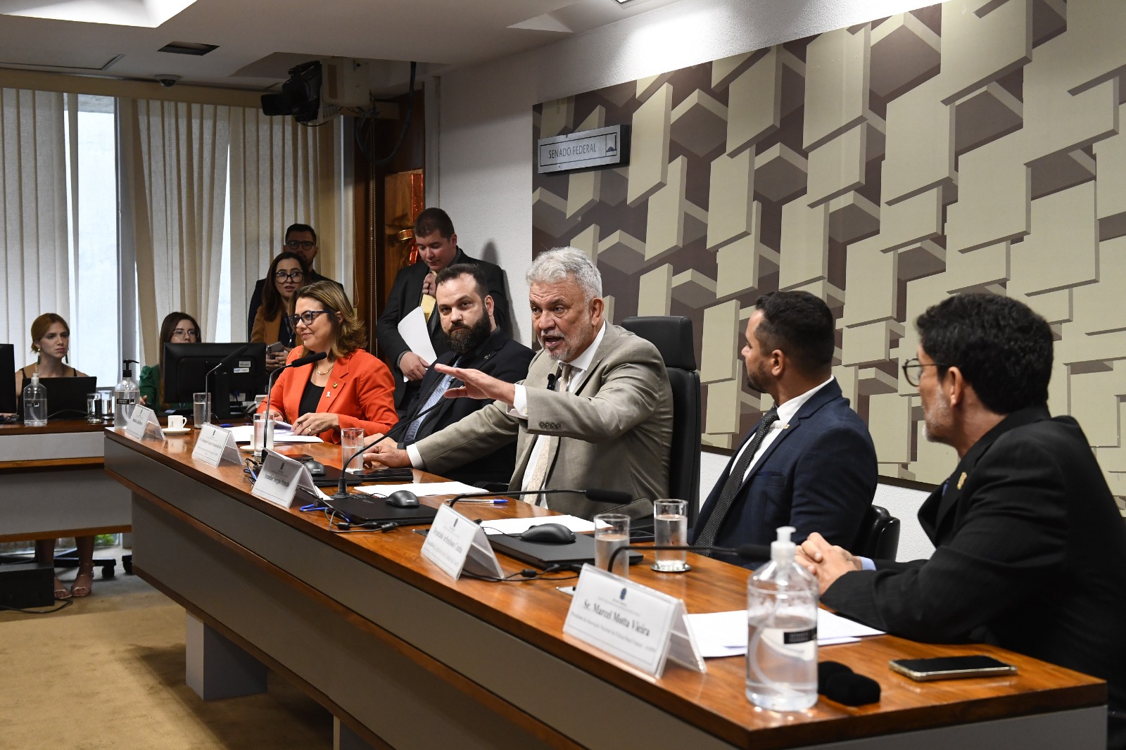 Petecão propõe Lei Orgânica Nacional das Polícias Penais e presidirá frente parlamentar em defesa da categoria